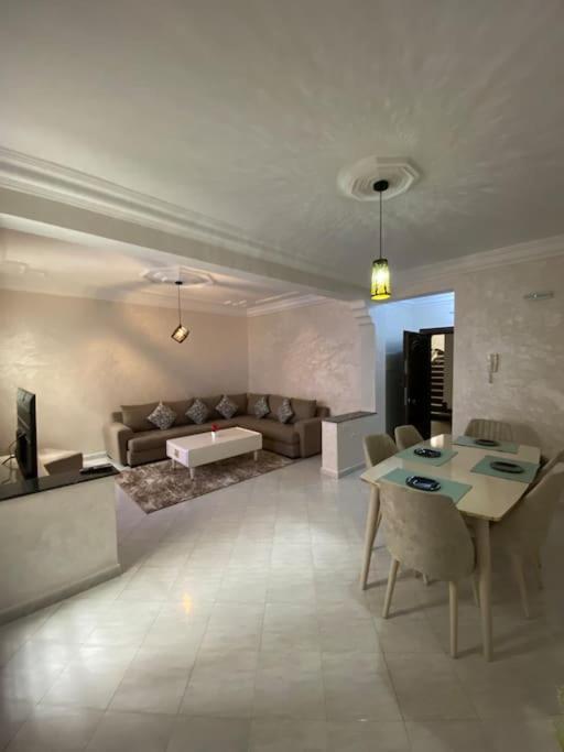 Appartement Au Centre-Ville De Tanger Nejma N°31 Zewnętrze zdjęcie